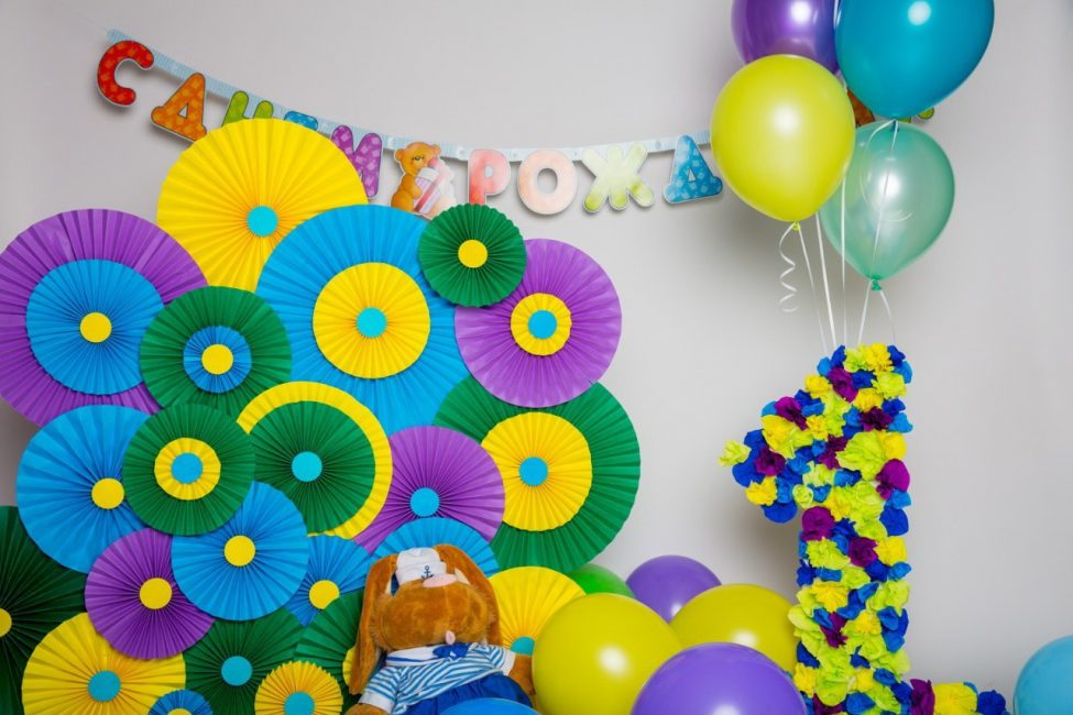 Балони и фенове на партито на детето