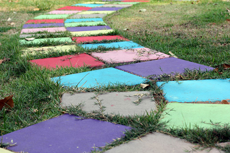 DIY Gartendekorationen - Gartenwege
