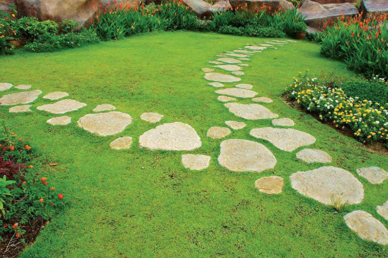 DIY Gartendekorationen - Gartenwege