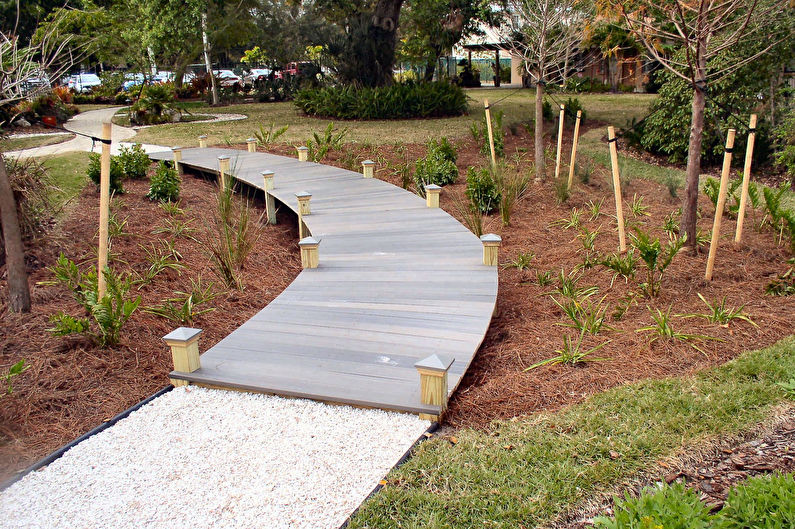DIY Gartendekorationen - Gartenwege