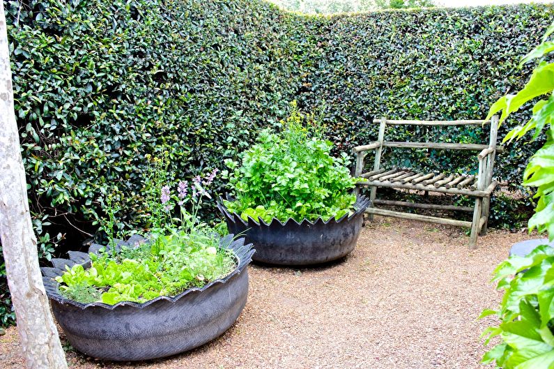 DIY Reifengartendekorationen
