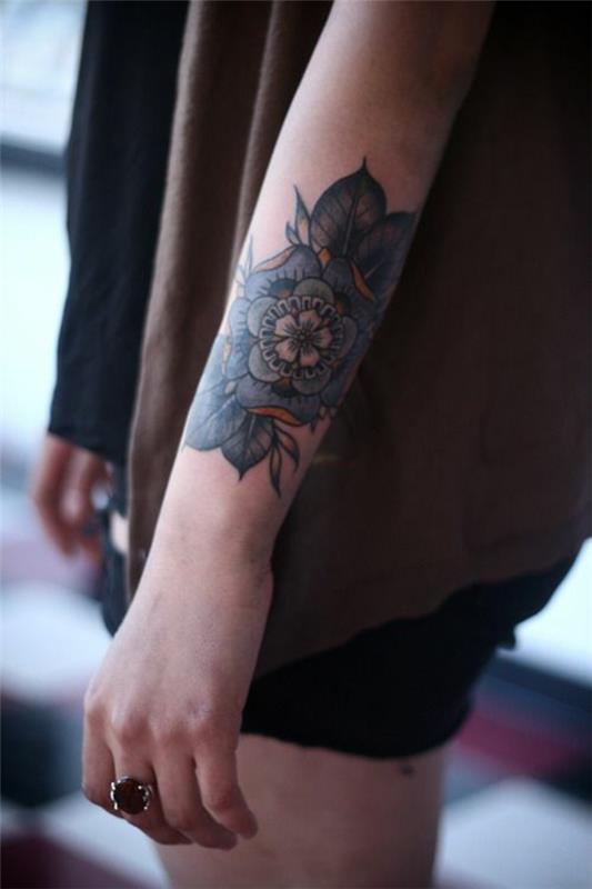 szablony tatuażu przedramienia kwiaty
