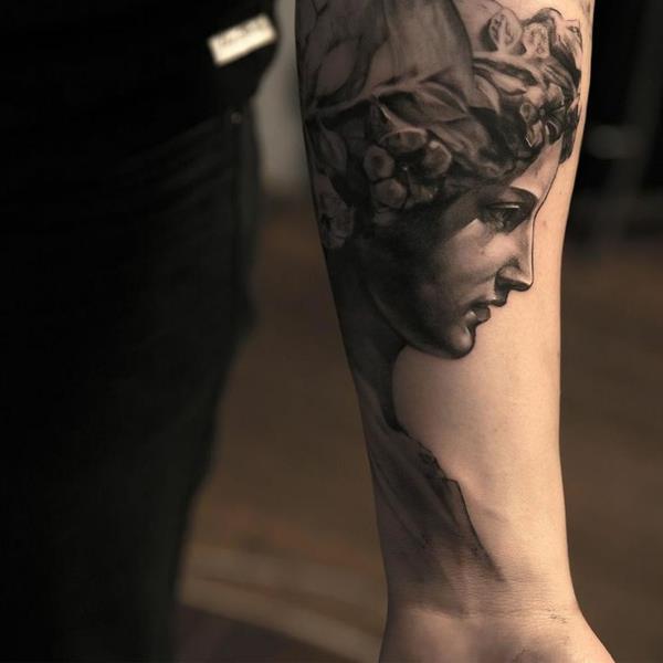 Szablony posągów rzymskich pomysłów na tatuaż na ramię i przedramię
