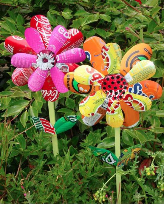 samodzielnie zrób upcyklingowe kwiaty bastenowe dekoracje ogrodowe