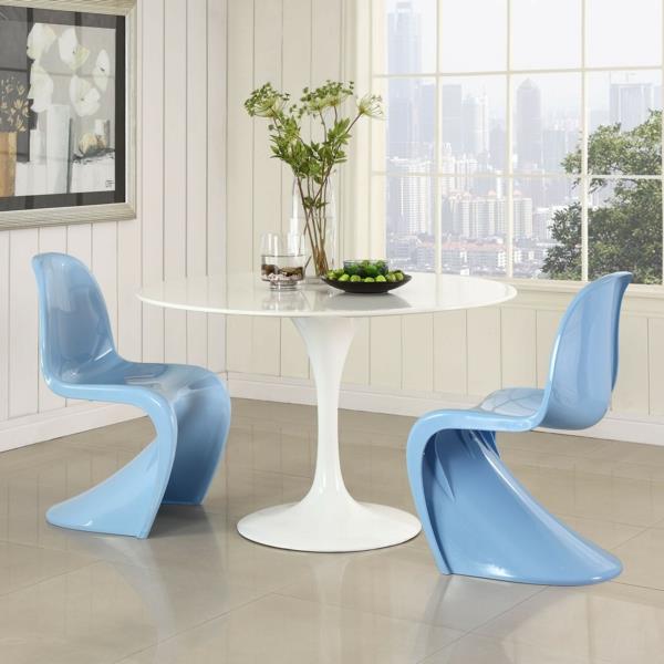 Verner Panton krzesło niebieskie duńskie meble designerskie