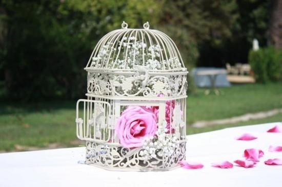 dekoracja stołu w stylu vintage dekoracja klatki dla ptaków z różą i przepukliną