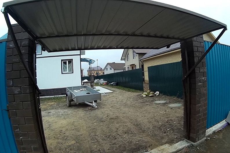 Designové prvky bran a branek z vlnité lepenky - Zvedání