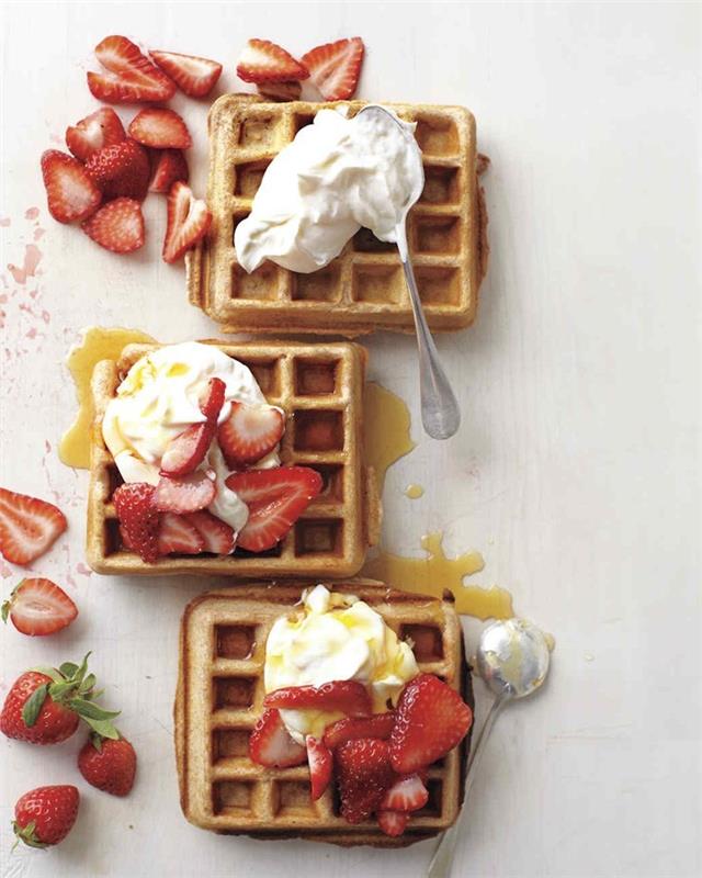 recettes de gaufres crème glacée à la fraise fraises