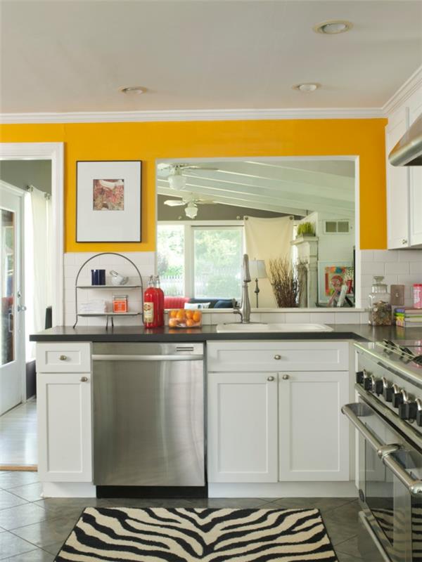 peinture murale cuisine jaune zèbre tapis carrelage