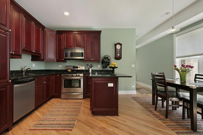 Couleur des murs cuisine vert clair chemins de tapis armoires de cuisine traditionnelles