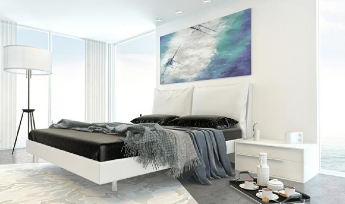 chambre blanche murs blancs literie sombre tapis léger motif lampadaire