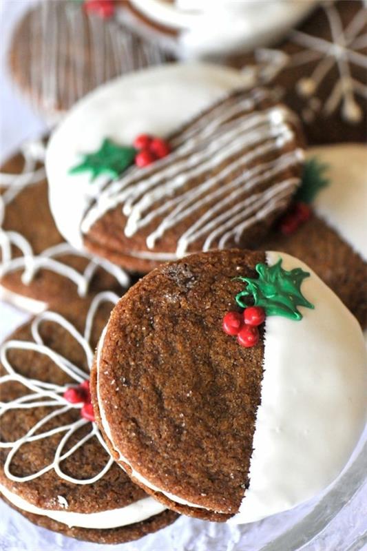 Les biscuits de Noël arrangent simplement le vert rouge