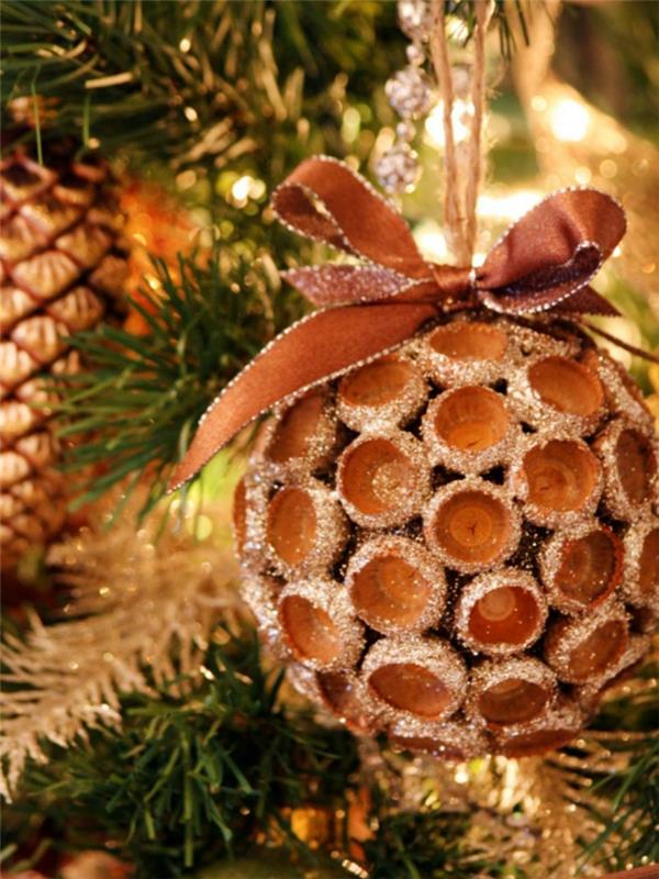 Décorations de Noël avec des matériaux naturels gland