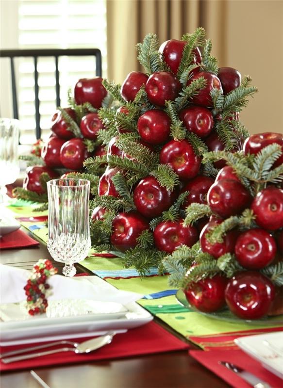 Décorations de Noël avec des matériaux naturels pomme rouge
