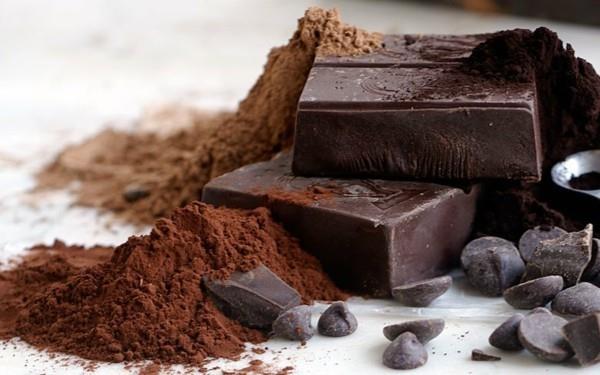 Zwalcz zimową depresję ciemną czekoladą