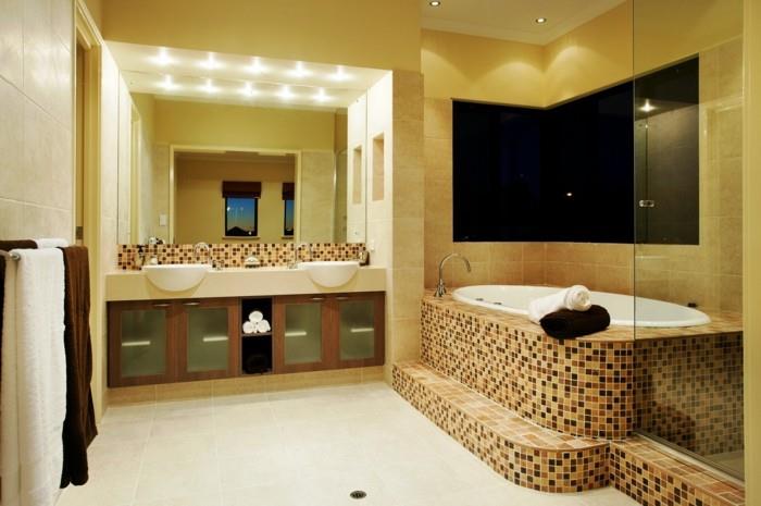 idées de décoration pour la maison carrelage salle de bain carrelage mural baignoire mosaïque