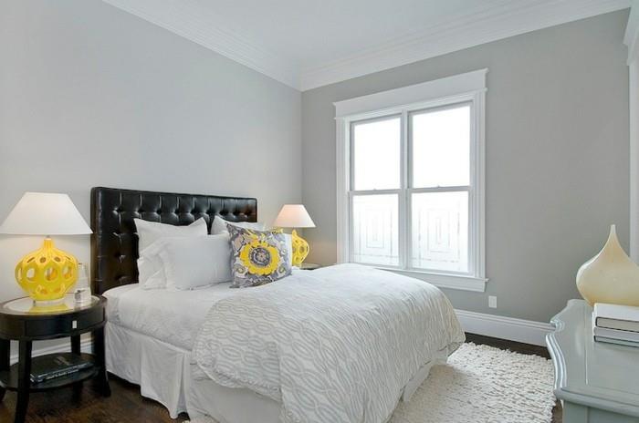 pomysły na życie sypialnia żółte akcenty jasnoszare ściany biały dywan