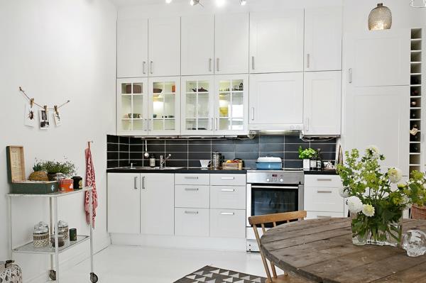 mieszkanie skandynawski design wyposażenie kuchni fronty kuchenne białe