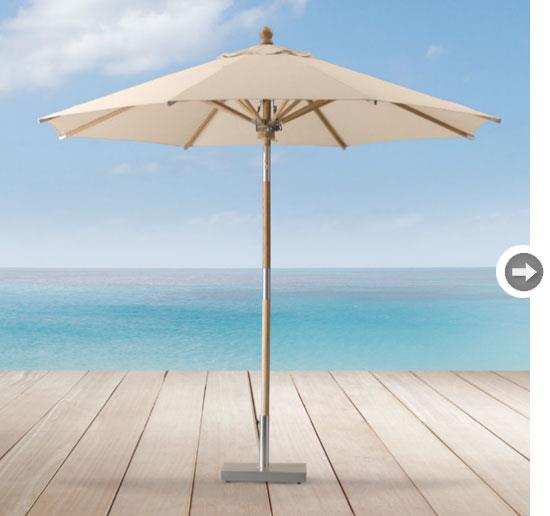 salon extérieur parasol pont en bois mer