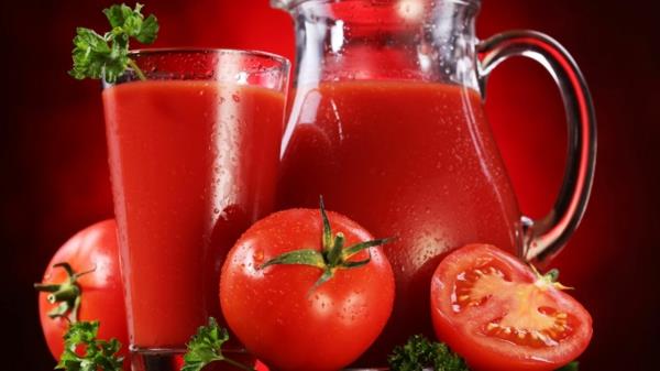 znak zodiaku Bliźnięta pasujące odżywianie sok pomidorowy pomidorowy